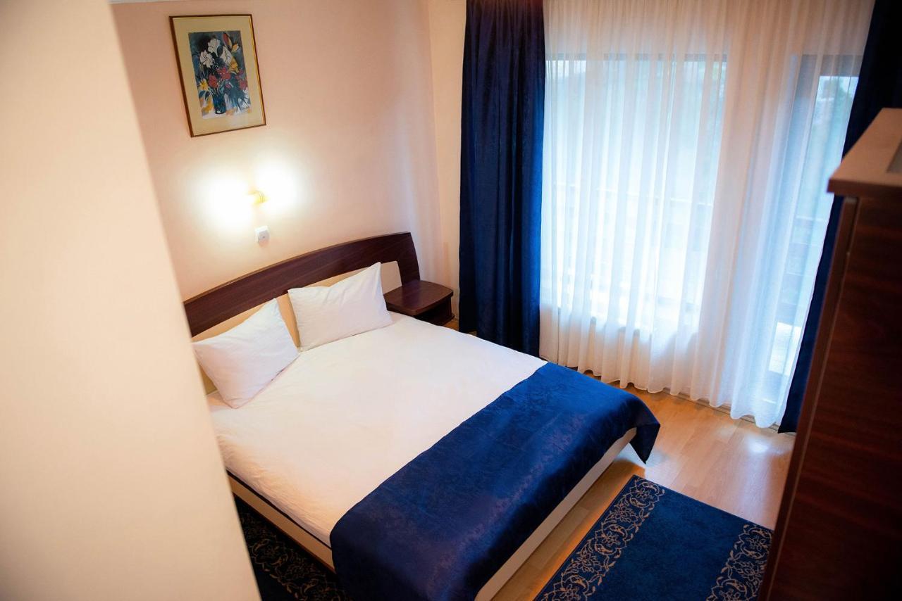 Hotel Casa Maia à Buşteni Extérieur photo