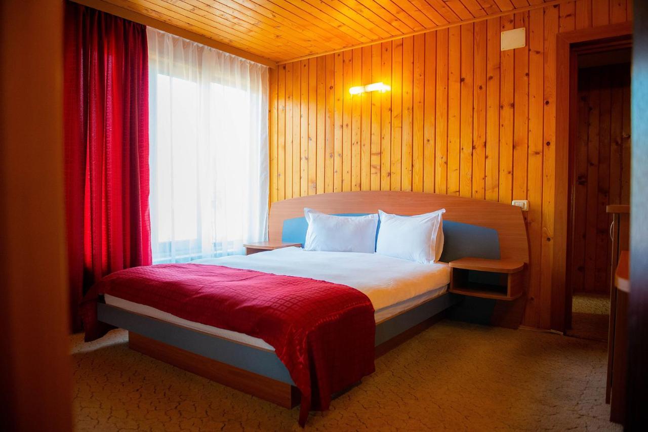 Hotel Casa Maia à Buşteni Extérieur photo